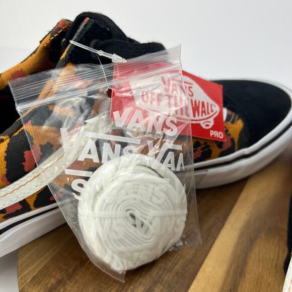 NEW Vans Old Skool Pro UltraCush Punk Black White Animal Print Size 10 - Picture 3 of 10